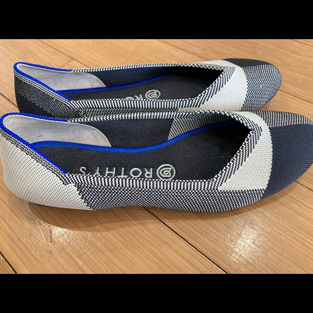 Retired Rothy’s - Size 7.5 - GUC